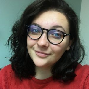 Meet your Posher, Amelia